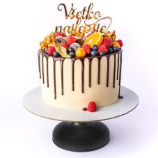 20. Narodeninová torta s ovocím, čoko-stekancami a ozdobným nápisom