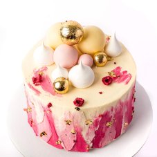 33. Torta so šmuhami, čokoládovými guličkami a snehovými pusinkami