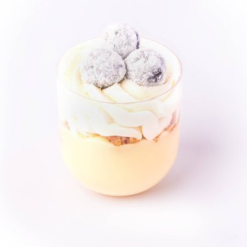 Citrónový pohárik (lemon curd) s chrumkavou sušienkou, mascarpone krém s tahitskou vanilkou