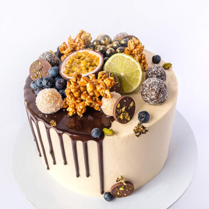 21. Pánska torta s čoko-stekancami a tmavým ovocím - Vyberte si veľkosť: 20 porcií