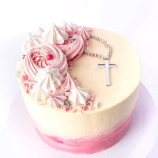 22. Dvojfarebná torta s melírom a snehovými pusinkami