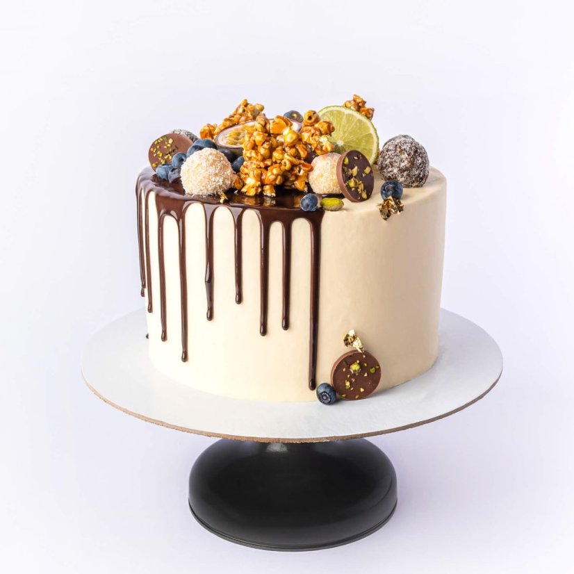 21. Pánska torta s čoko-stekancami a tmavým ovocím - Vyberte si veľkosť: 20 porcií