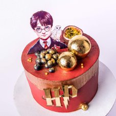 37. Torta Harry Potter s ovocím a čokoládovými guličkami